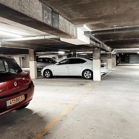 Le Cocon Blanc -t2 Cosy Avec Parking Prive & Balcon - Gare, Nouvelle