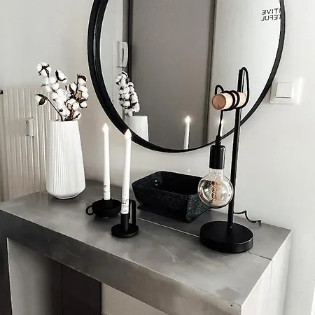 Le Cocon Blanc -t2 Cosy Avec Parking Prive & Balcon - Gare, Nouvelle Apartmán *