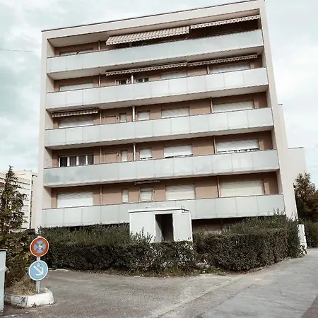 Le Cocon Blanc - T2 - Parking Prive - Balcon - Nouvelle Ville, Gare