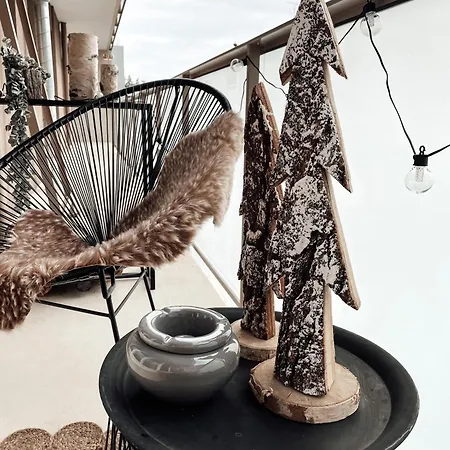 Le Cocon Blanc -t2 Cosy Avec Parking Prive & Balcon - Gare, Nouvelle Mety