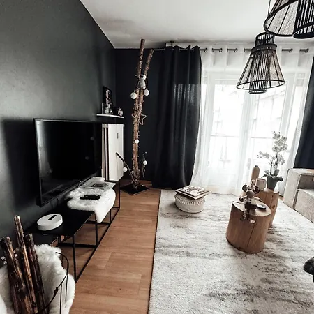 Le Cocon Blanc -t2 Cosy Avec Parking Prive & Balcon - Gare, Nouvelle * מץ