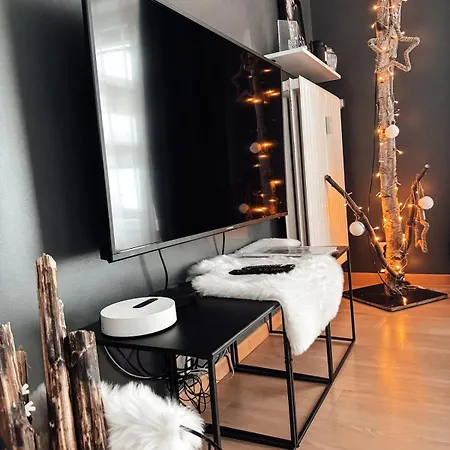 Le Cocon Blanc -t2 Cosy Avec Parking Prive & Balcon - Gare, Nouvelle * מץ