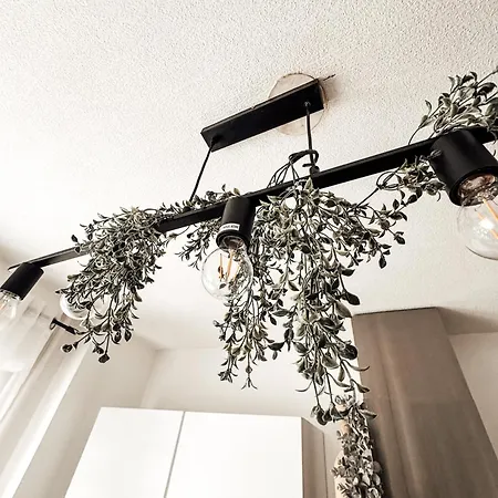 Le Cocon Blanc -t2 Cosy Avec Parking Prive & Balcon - Gare, Nouvelle 메스