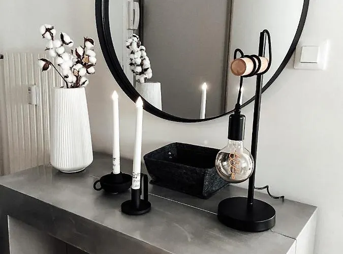 Le Cocon Blanc -t2 Cosy Avec Parking Prive & Balcon - Gare, Nouvelle 아파트 *