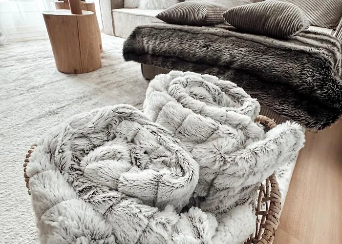 Le Cocon Blanc -t2 Cosy Avec Parking Prive & Balcon - Gare, Nouvelle 아파트 메스